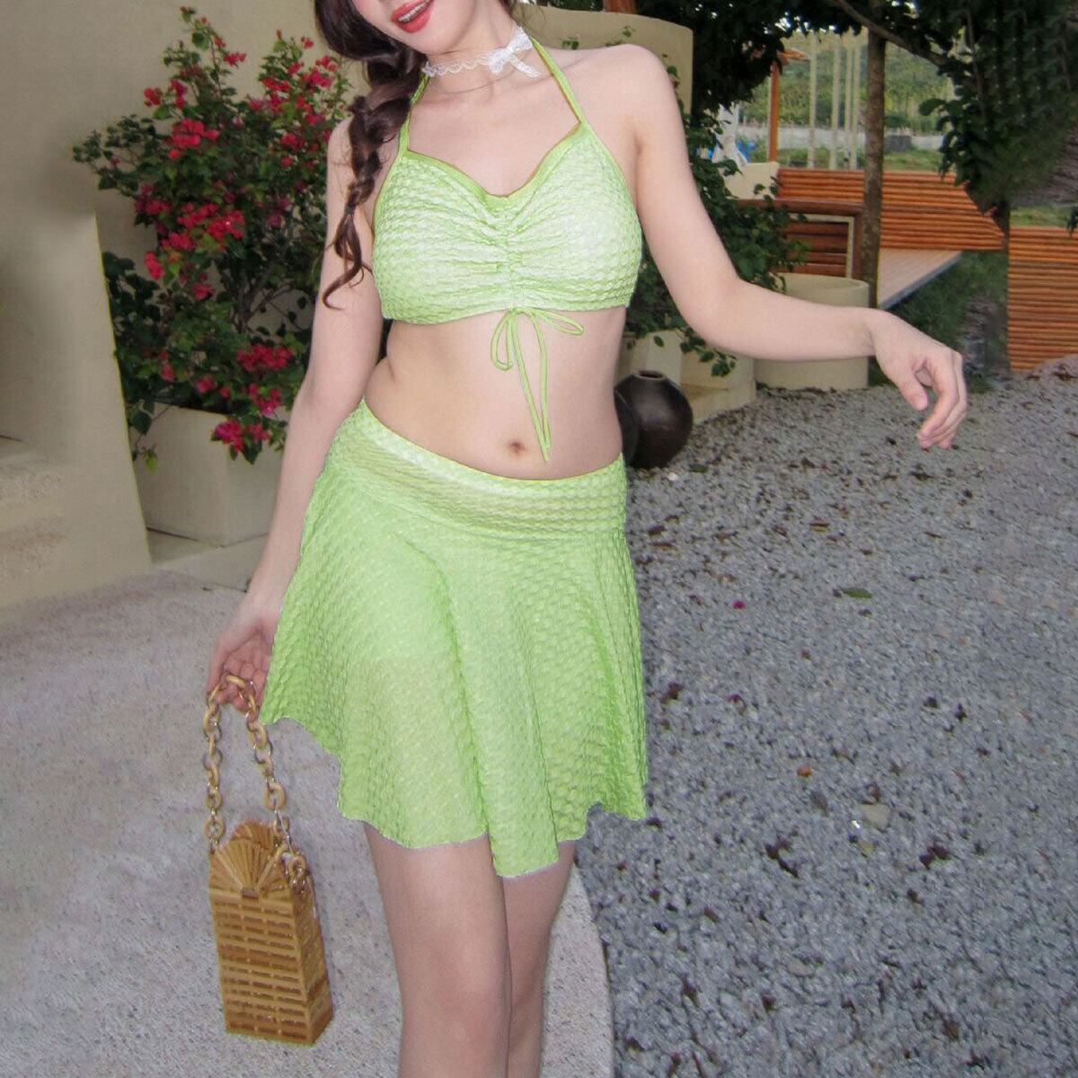 ビキニ 水着 ホルターネック 韓国 上下2点セット レディース 夏 きれいめ 大人 かわいい おしゃれ プール 海水浴 レジャー リゾート インナーパンツ一体型 旅行 大人可愛い 大人女子