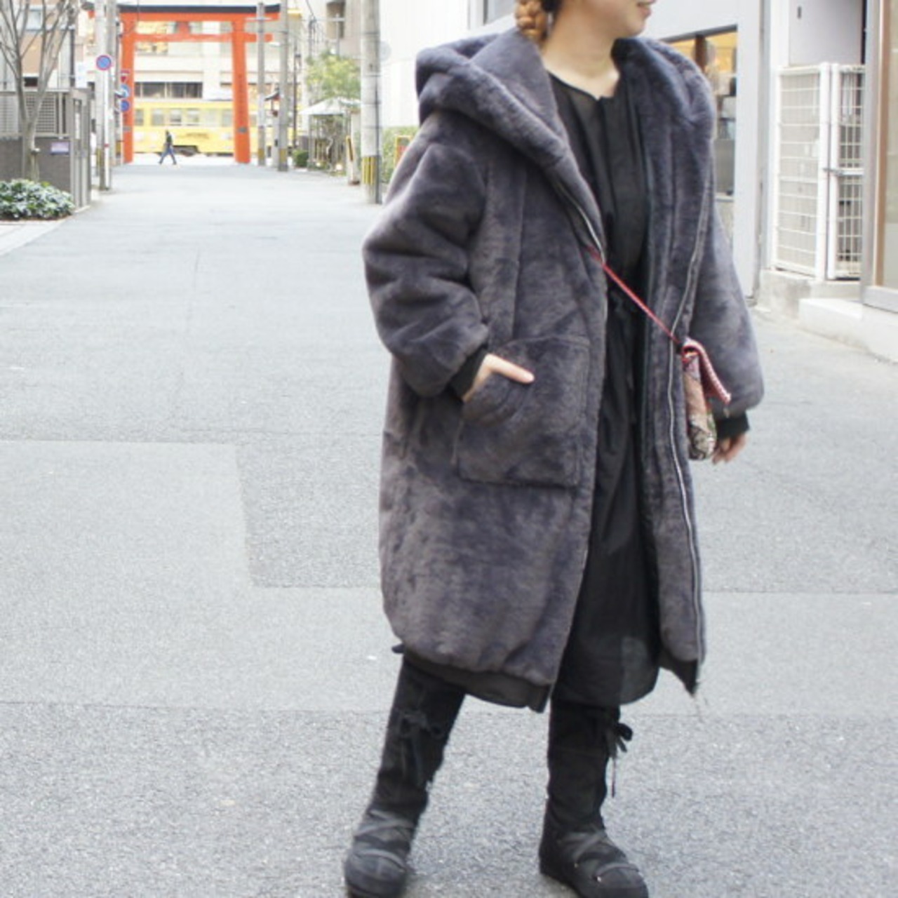 Topanga Fashion　ボリュームファーパーカーコート　グレー