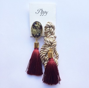 robe tassel pierce / earring