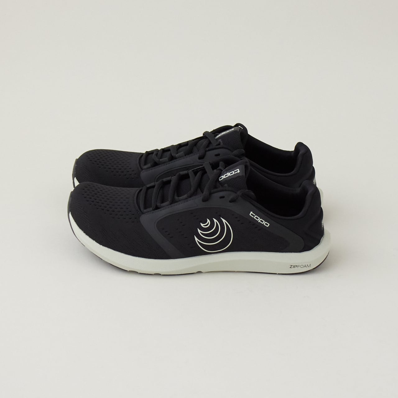 Topo Athletic（トポ アスレチック）ST-5 -Black/Grey WOMEN'S
