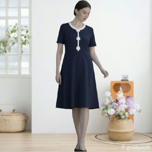 スーパービューティー 配色ニットワンピース かぎ針花モチーフ付き 半袖 フレア ロング丈 2611011  ネイビー 2026年春夏 オーラボー Super Beauty レディース ミセス 大人可愛い