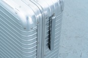 RIMOWA | Suitcase