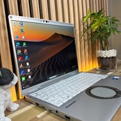 \ 公式ショップ限定価格❣️/ 準美品《2K高画質》2022年モデル【Let’s note FV1】メモリ16GB SSD256GB 第11世代 ノートパソコン 安心サポート&3ヶ月保証付き