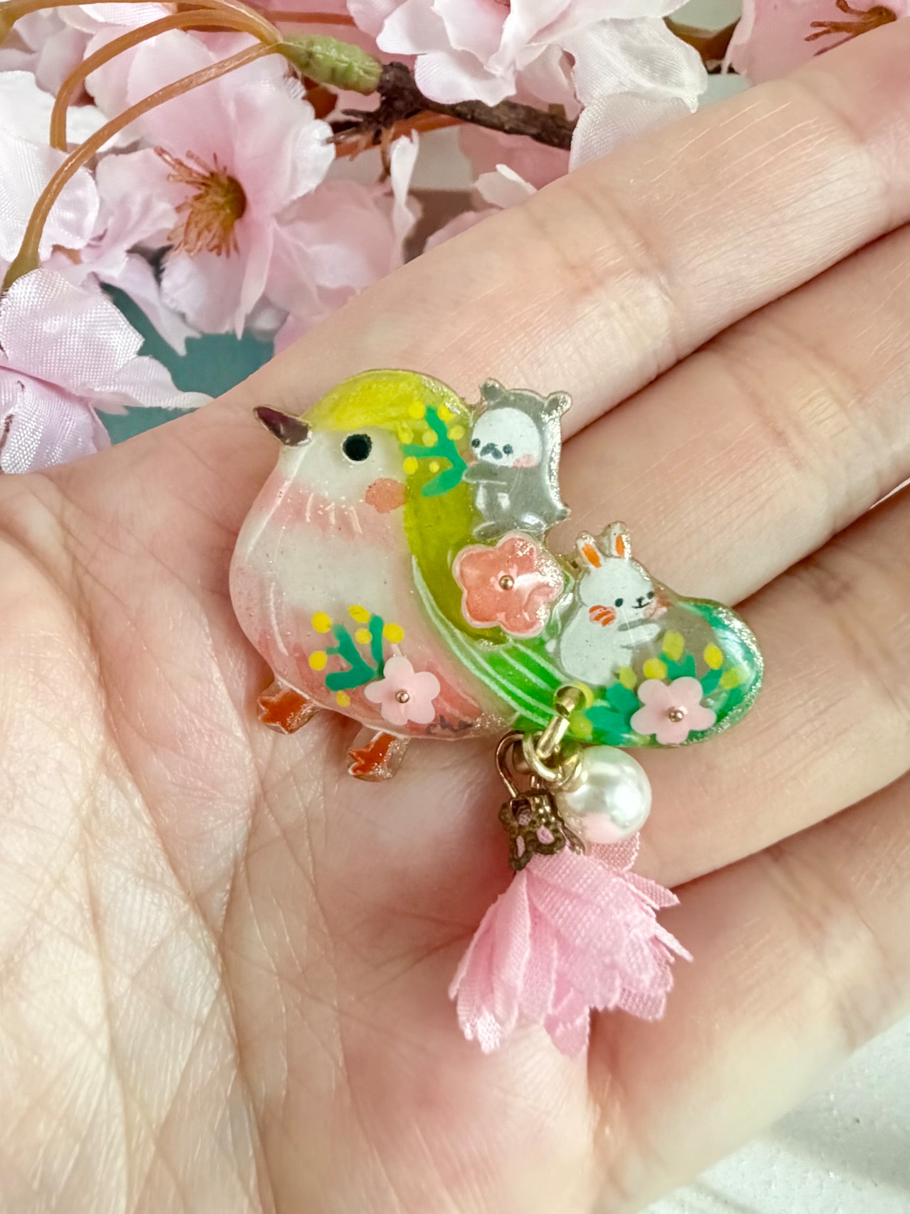ブローチ『春告げの鳥さんと遊ぶだる☆』