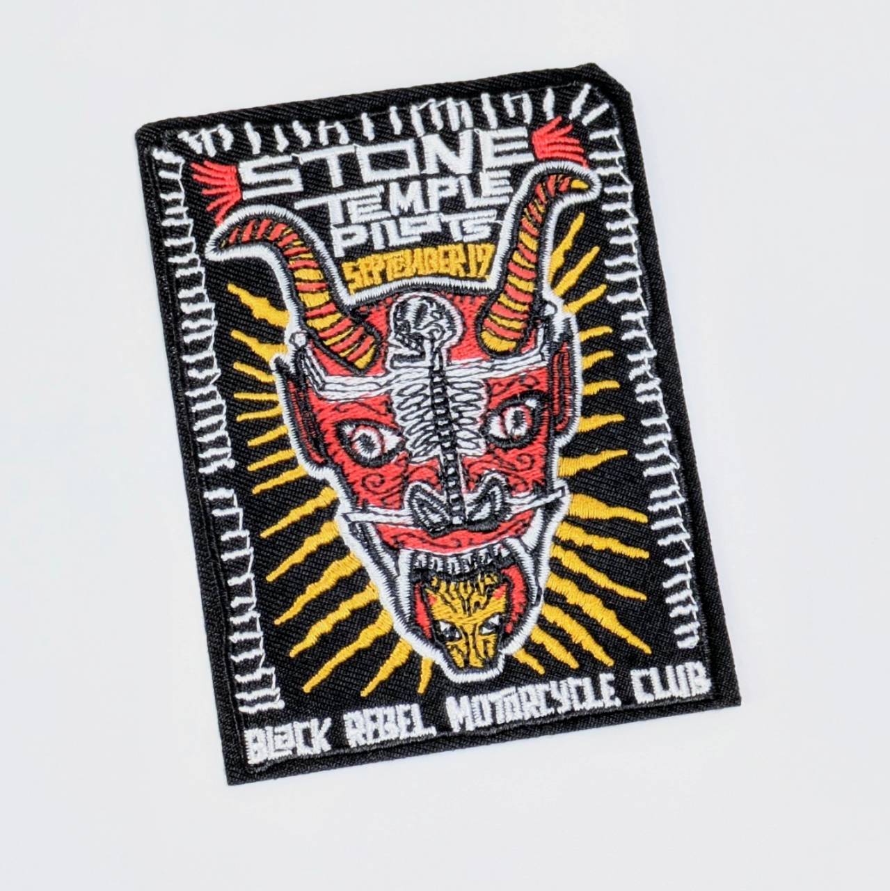 送料無料！ ★刺繍アイロンワッペン★【 Stone Temple Pilots ( ストーン・テンプル・パイロッツ ) 】 STP 〚アメリカン雑貨 アメトイ〛