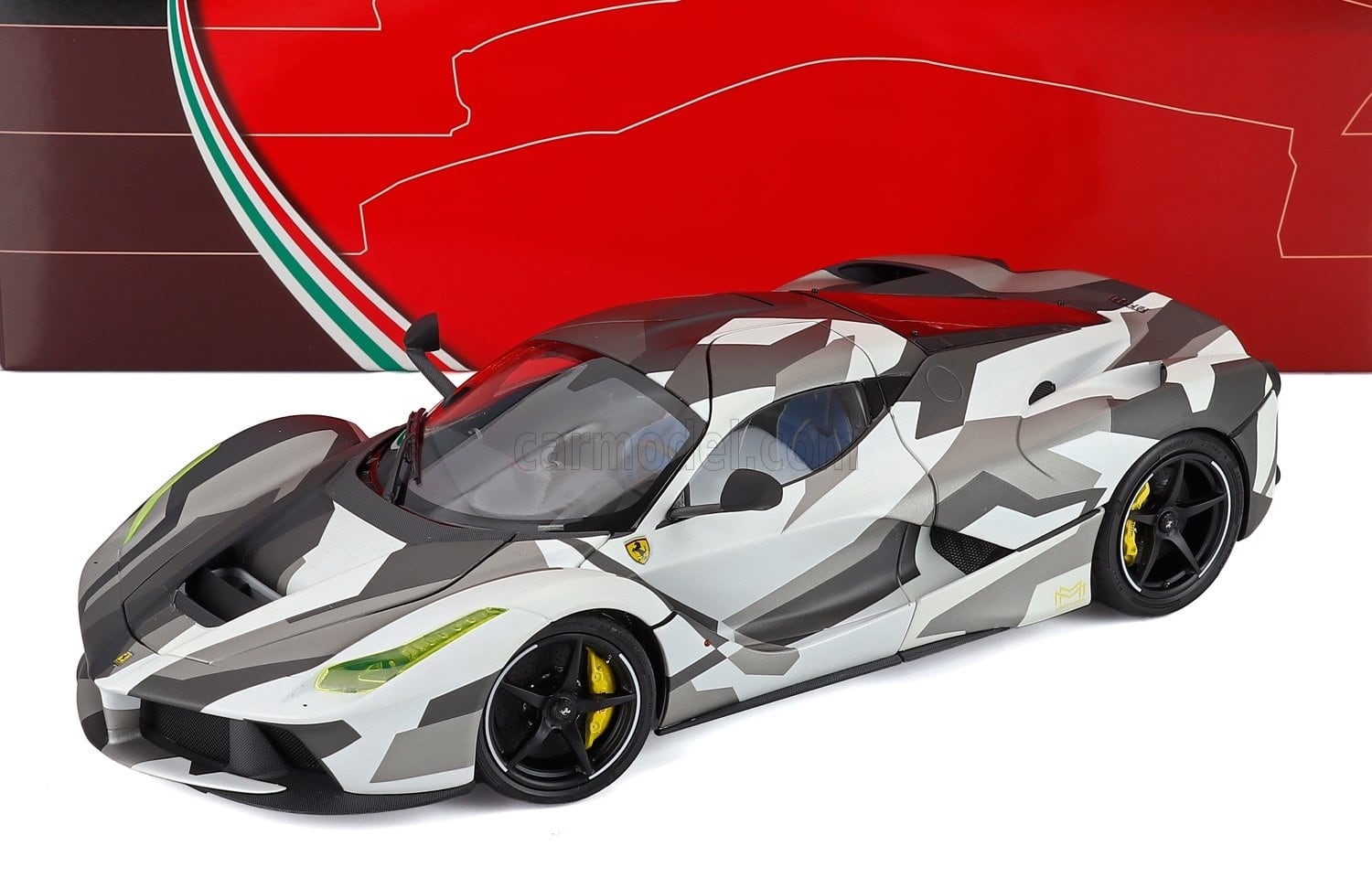 ミニカー 1/18 フェラーリ F80 ブラーゴ BURAGO 1/18 FERRARI F80 2024