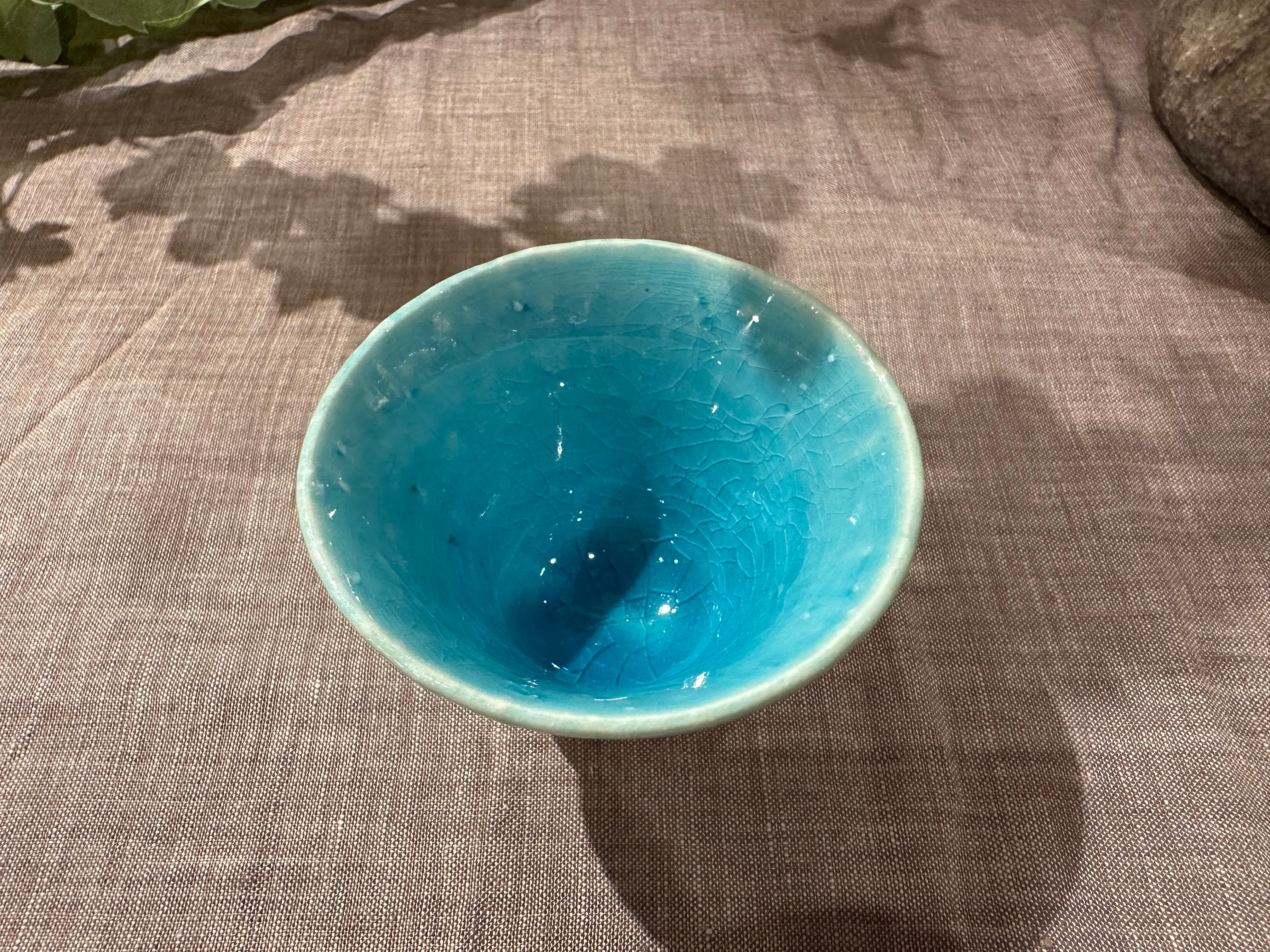 トルコブルー金彩ぐい呑み | GinzaMON 銀座器ギャラリー門