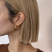 minimal volume hoop pierce/gold