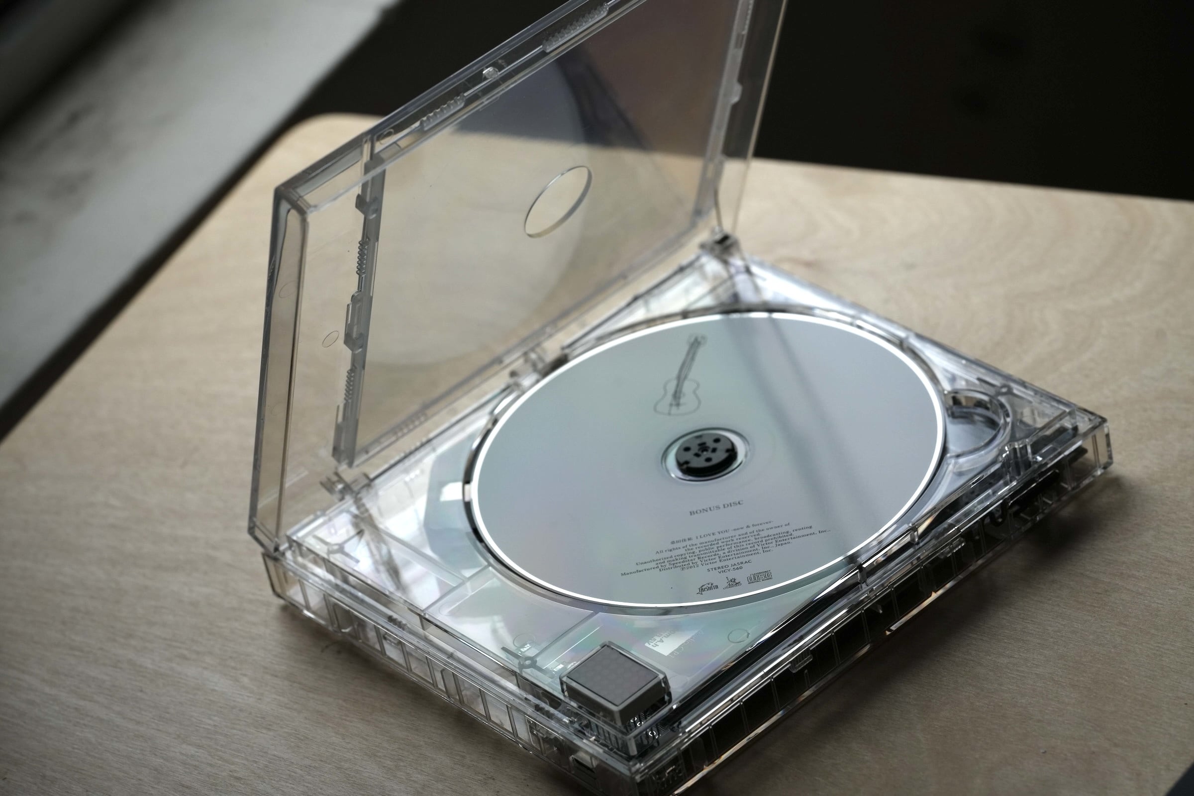 【美品】Bluetooth Instant Disk Audio-CP1 Amazon.com: Bluetooth CD Player Instant Disk Audio-CP1(White