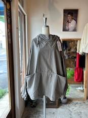 garage green works PLANTS FLOWER POCKET HOODED SMOCK ザクロ