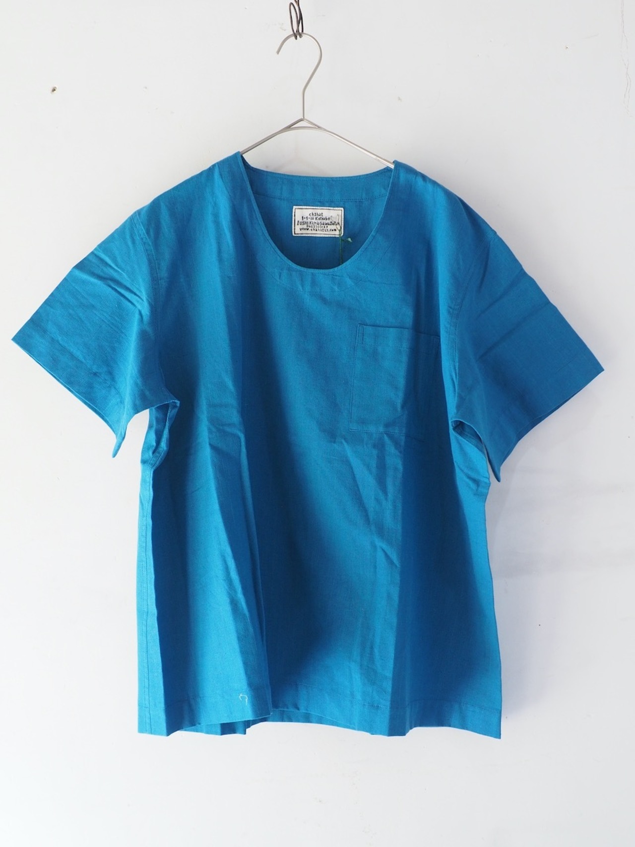 237g027 U-neck Tshirt with pocket