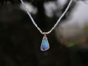 オーストラリア産 Boulder Opal  ネックレス