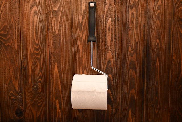 Toilet paper holder