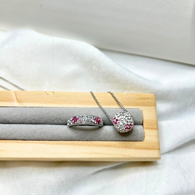 スワロフスキー社クリスタル　ピンキーリング　グリーン