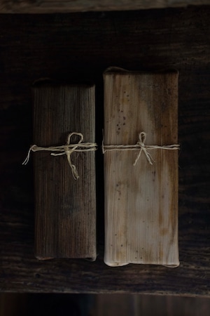 拿鞘 ｜ビンロウボックス 縦長①