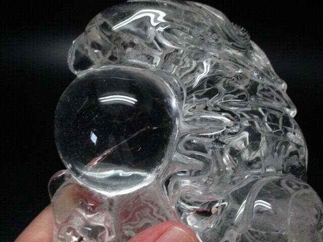 高級彫刻品　天然水晶龍　no,10