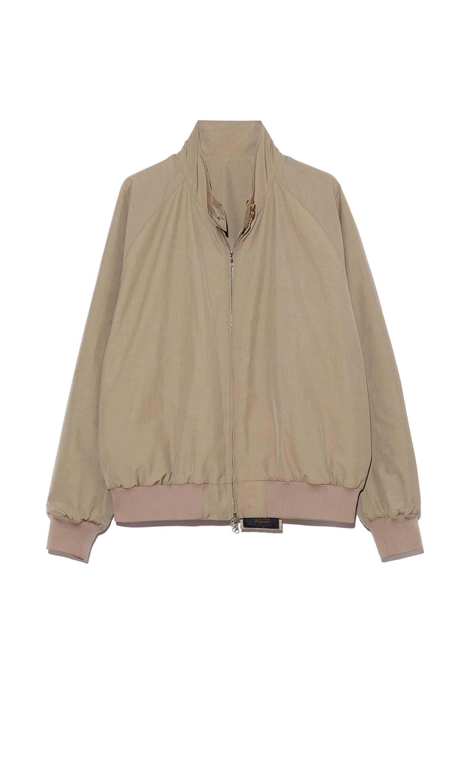 US2567 / 001 / BARACUTA