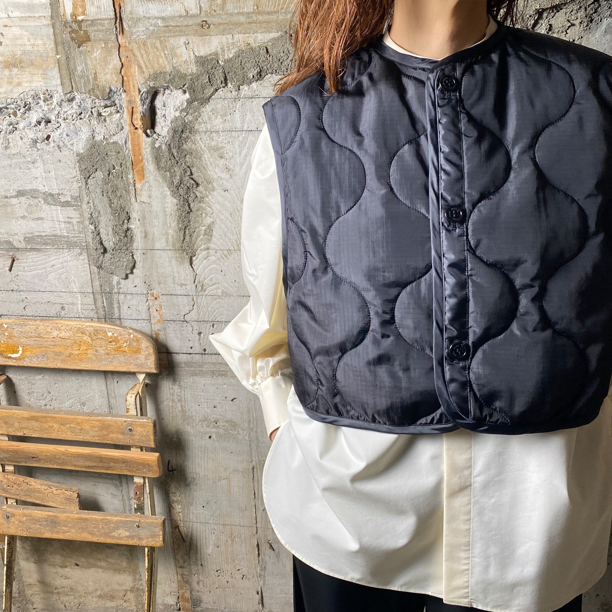 HYKE/ハイク QUILTED CROPPED VEST BLACK 