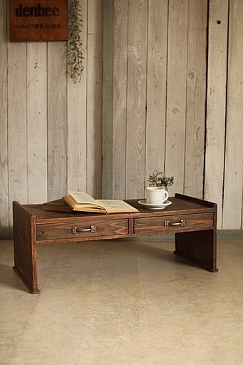 古く味のある木製の机 引き出し3杯 ローテーブル 作業台 文机 古家具