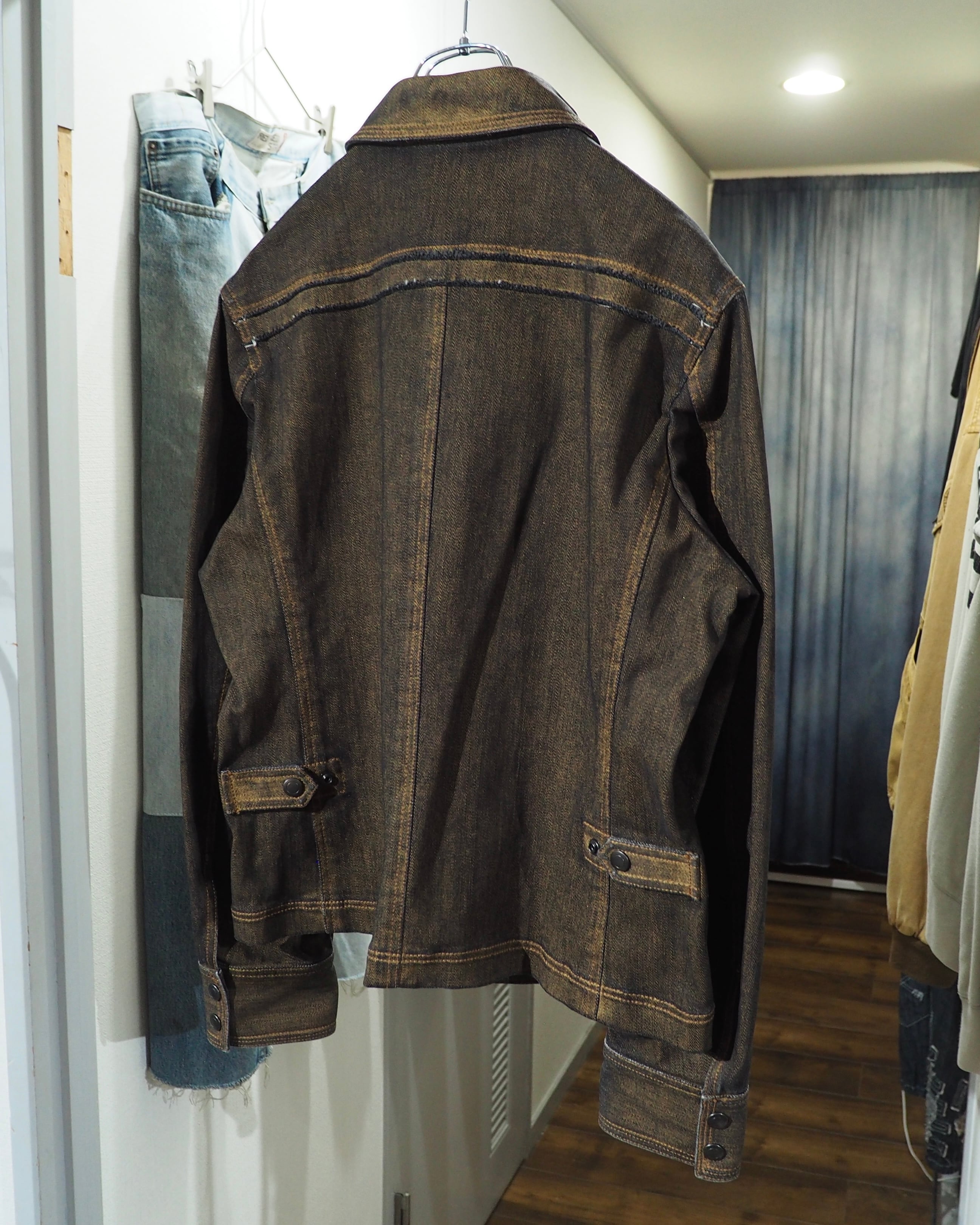 " ELLE HOMME " Beautiful Coating Processing × Western Details Denim Trucker Jacket