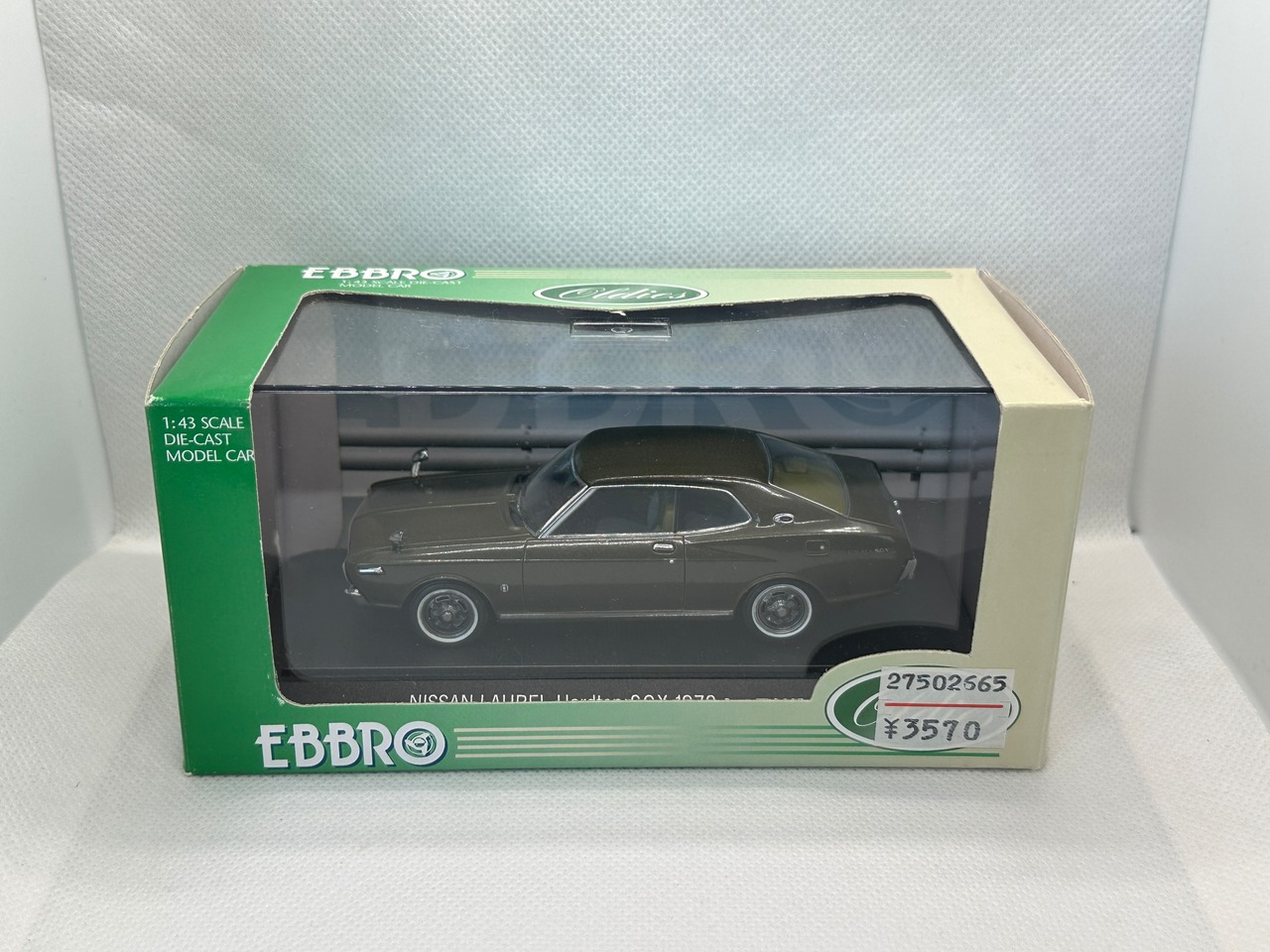 【エブロ】 1/43  日産 ローレル SGX(緑) 買取品