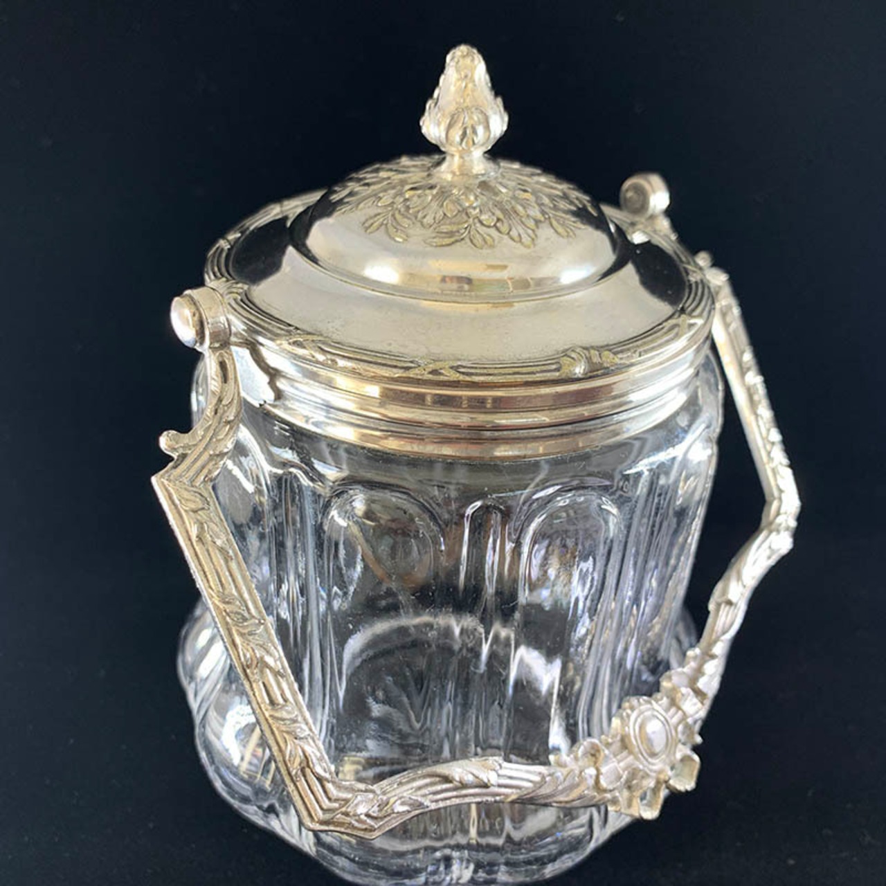 ビスケットジャー　クッキーポット　ガラスボット　蓋付き　エレガントな持ち手 12twcu24