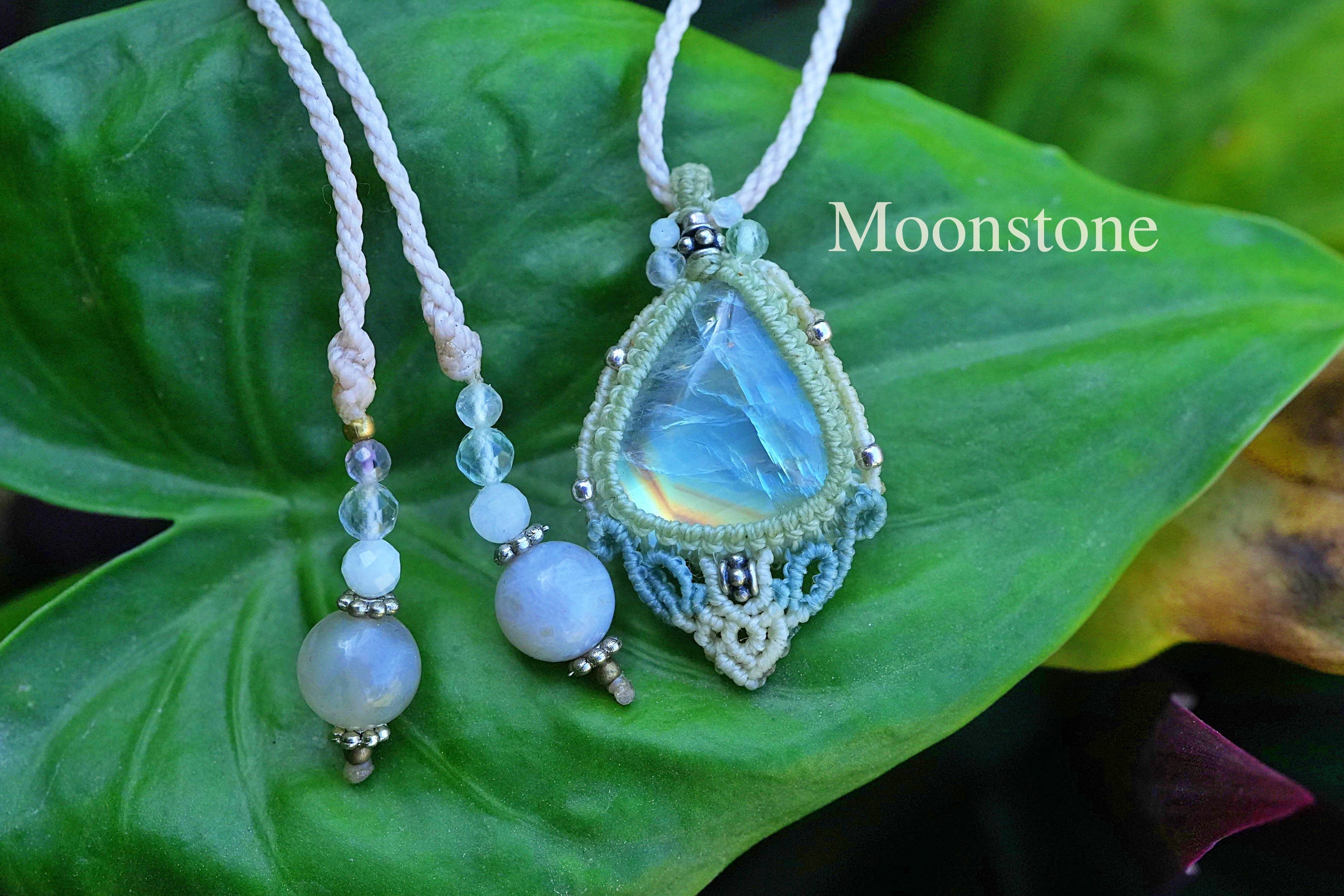 精霊の彩★高品質 Moonstone マクラメネックレス 2579