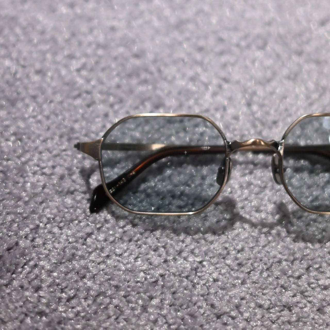 kearny / Konide-7 アンティークゴールド/グリーン