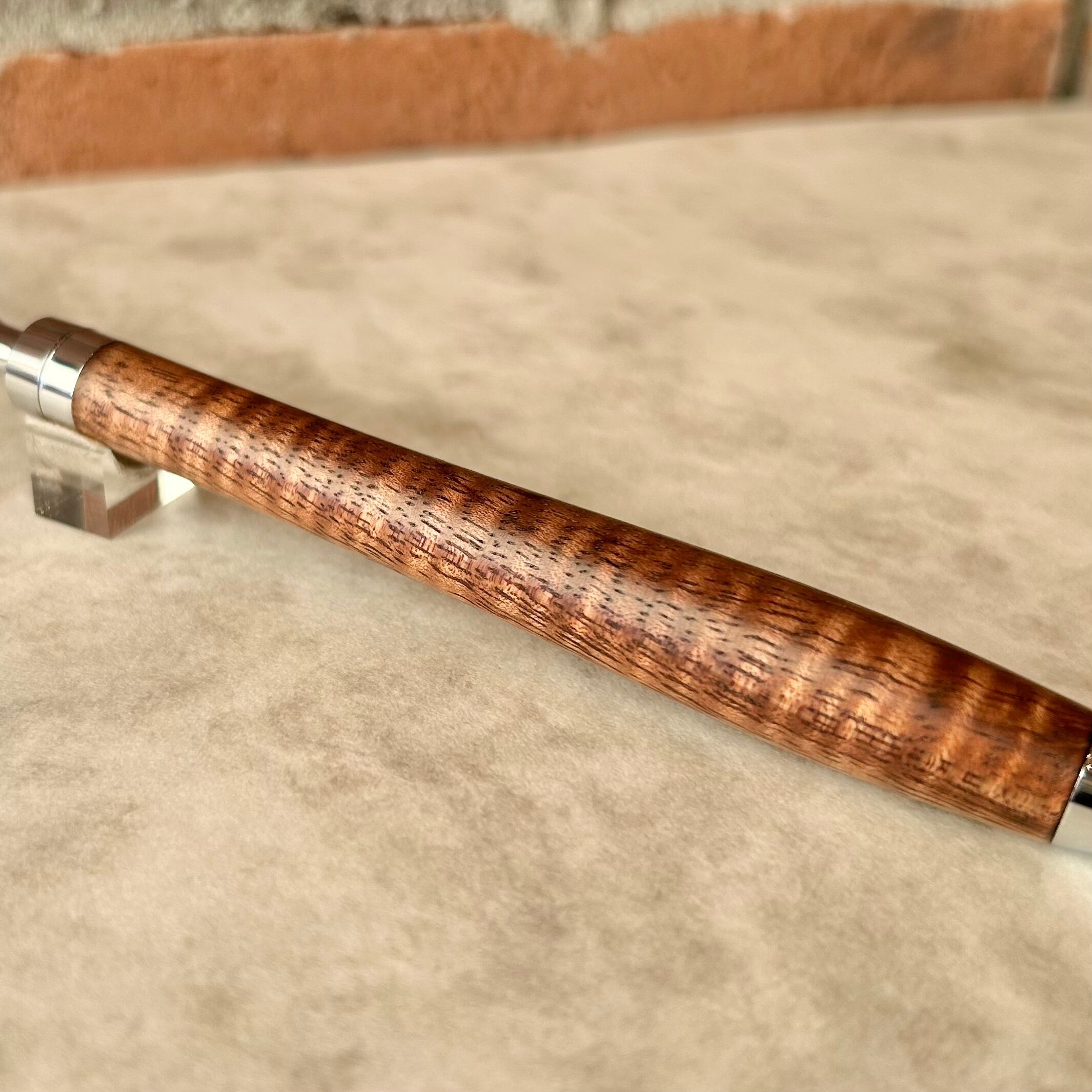 こぶた工房【ハワイアンコア 極上杢】 ボールペン換装可 | ペンネジューク