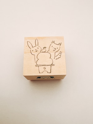 BOUS 鏡もちと仲よしふたり。