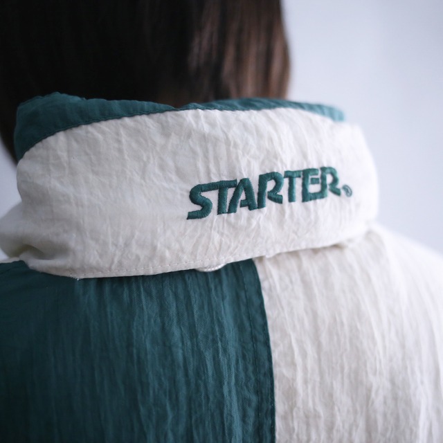 "STARTER " 3-tone asymmetry pattern embroidery design high-neck blouson（with hood）
