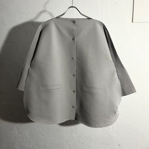 me ISSEY MIYAKE Pleats Shirt Jacket