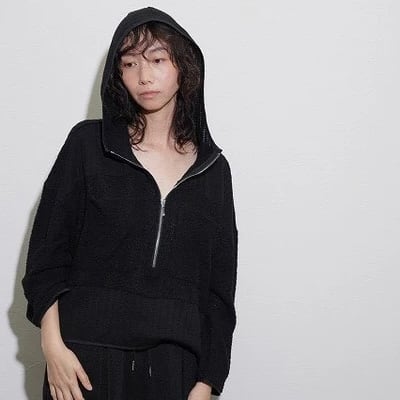 【新品】CYAN TOKYO シアントーキョーショートフェザーコンビフーディ CYAN TOKYO 】ショートフェザーコンビフーディー | valance 福井