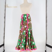 フラメンコ 衣装 ソニアジョーンズ SONIA JOHNES ファルダ スカート 緑 ピンク 水玉 ドット フリル ボランテ 軽い ダンス 発表会 グリーン系 ピンク系 フラメンコスカート ダンス衣装 軽やか ボリューム ペチコート おしゃれ パーティ かわいい ピンクドット コスチューム フリルスカート ステージ衣装