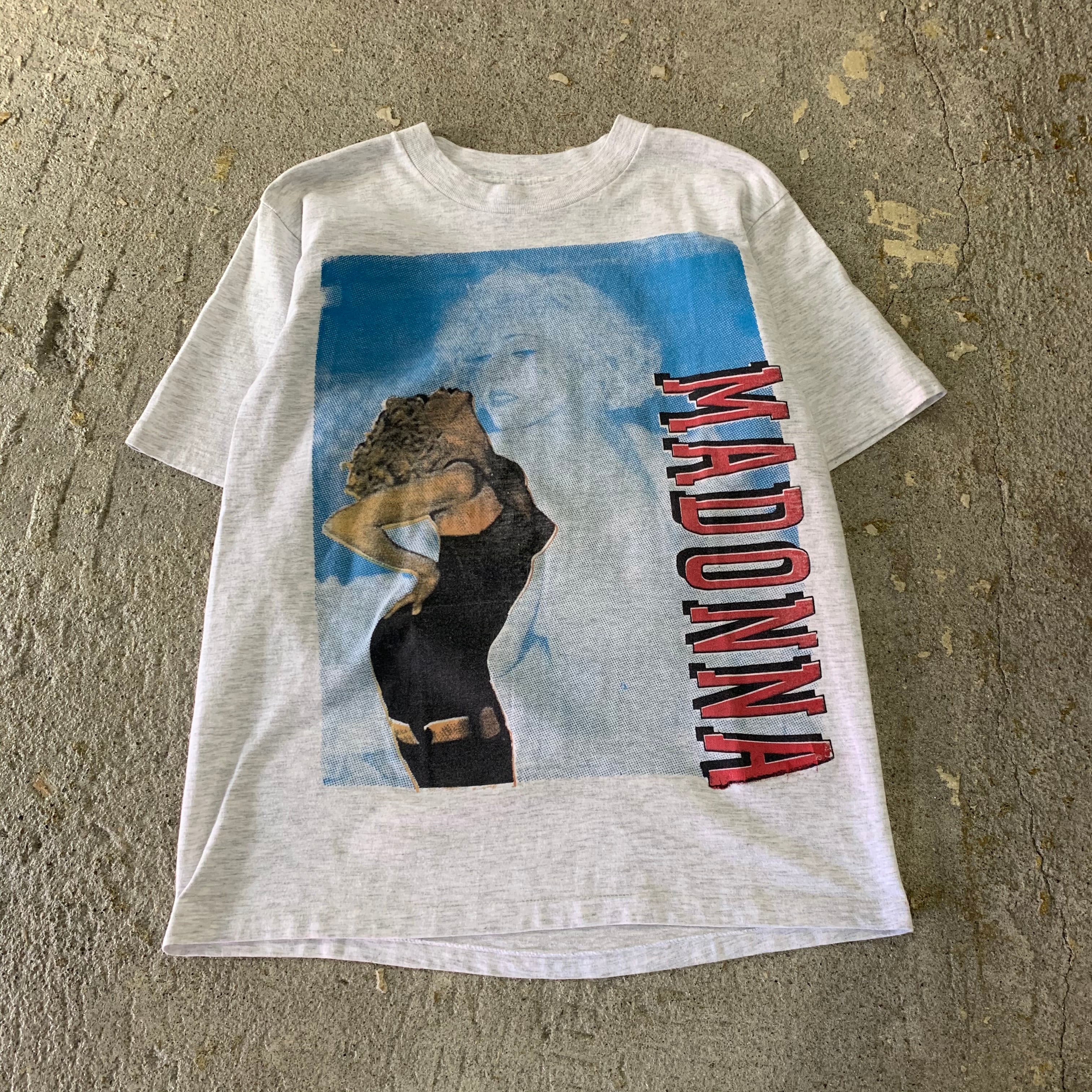 90s MADONNA T-shirt | What’z up powered by BASE