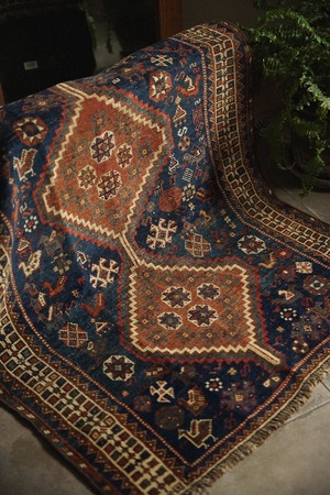 1072 -Antique Khamse rug