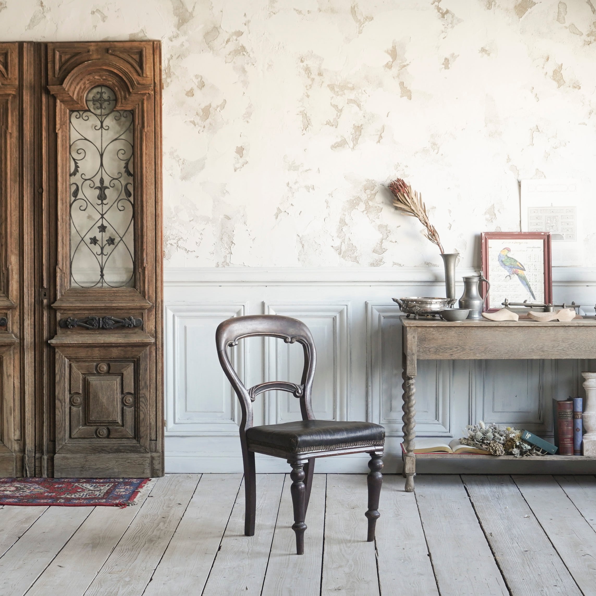 バルーンバックチェア/チェアー/1900年台/フランス/アンティーク/ウォールナット/ディスプレイ/空間装飾