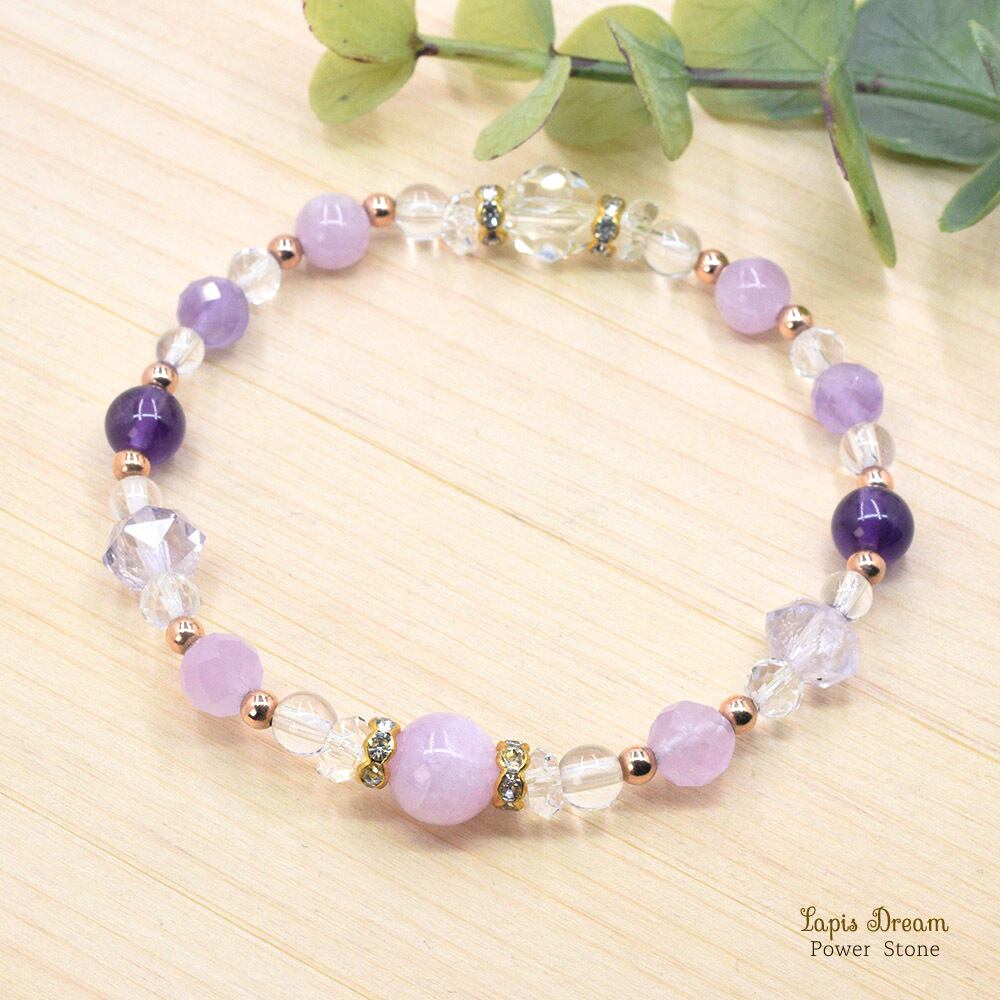 愛の守護石。心を優しく穏やかにしてくれるお守り | アメジスト、クンツァイトのパワーストーン ブレスレット