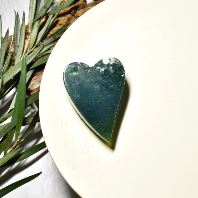 モスクリソコラカルセドニー(ジェムシリカ)穴あき ルース ハートシェイプ インドネシア産 MCH01