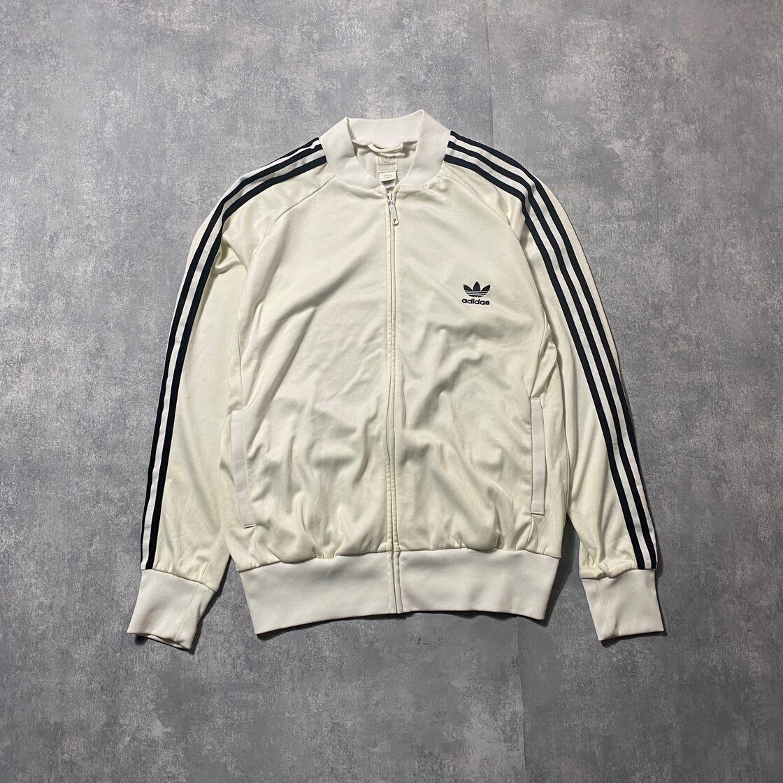 ベージュフリースジャケット at.p.co ジャケット フェリック リサイクルポリコーチジャケット-ベージュ PCJ-940-18-L 1枚 直送品 - アスクル