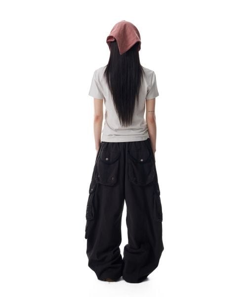 ☆aespa カリナ 着用！！【AAKAM】98 Knee Pin-Tuck Contrast Cargo