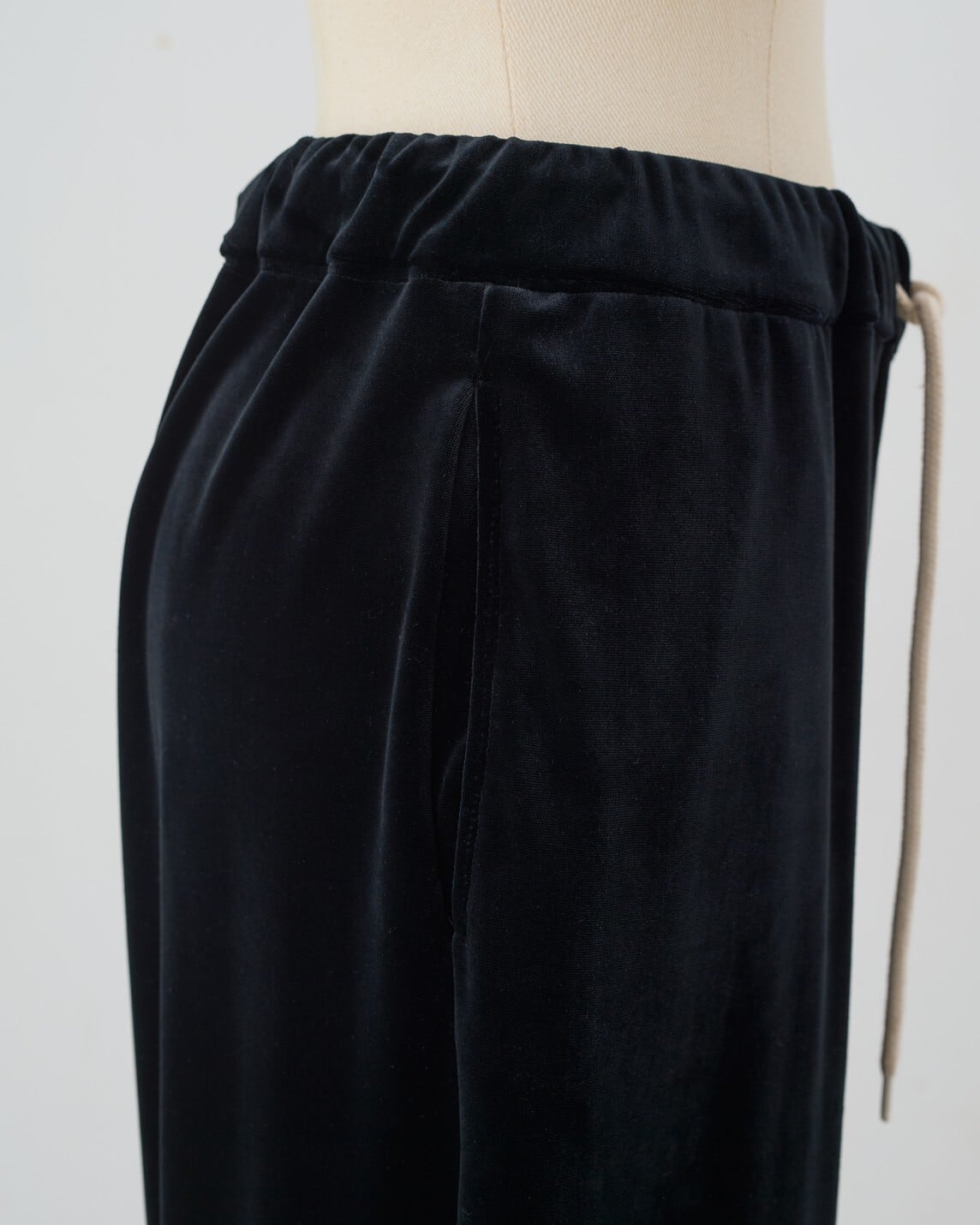 ベロアパンツ Silvie ブラック | Cygne