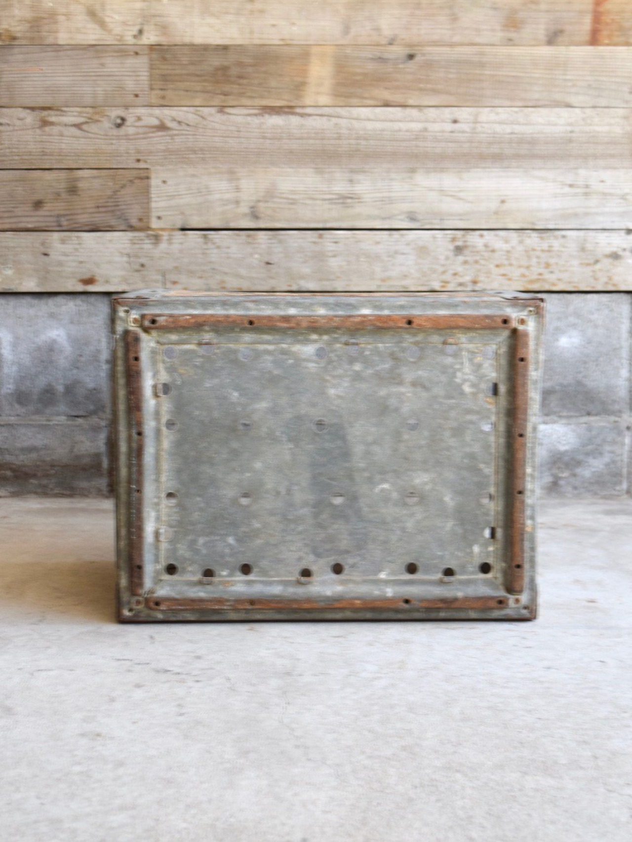 Wood milk clate [013]