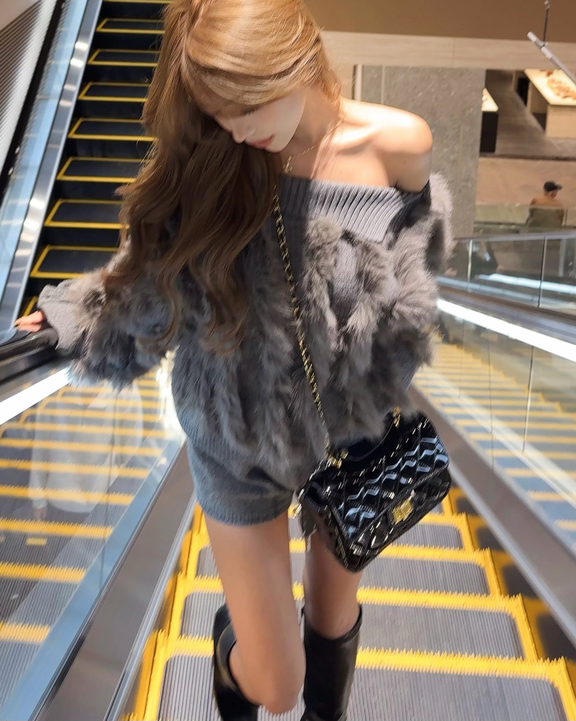 Fluffy Shaggy Voluminous Knit グレー | GIENGE［ジーアング］