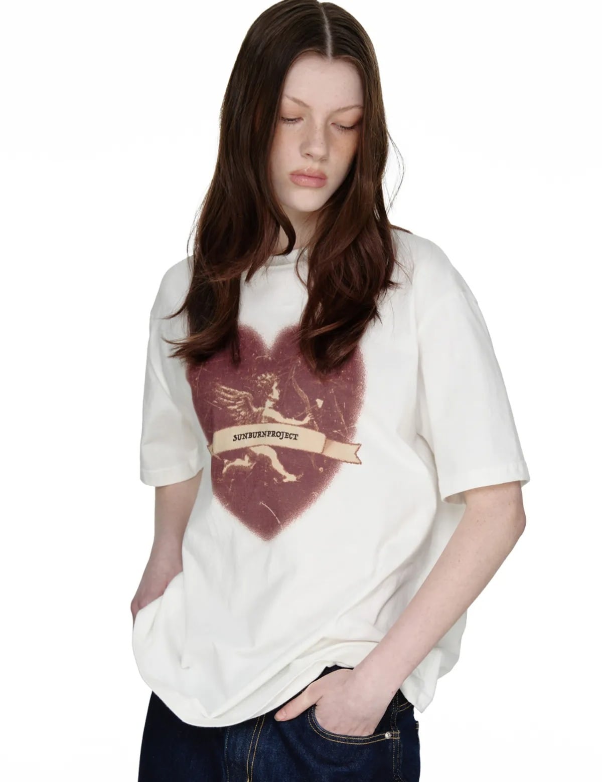 LESSERAFIM ルセラフィム EAT IT UP Tシャツ ユンジン 【LE SSERAFIM