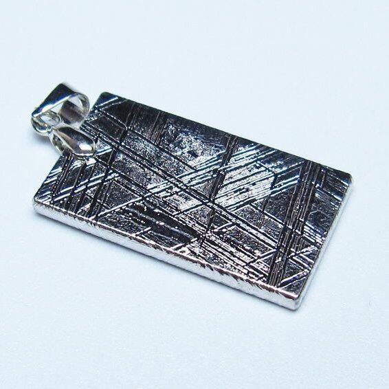 ギベオン ペンダント 隕石 メテオライト 一点物 おまかせ便 112-13434