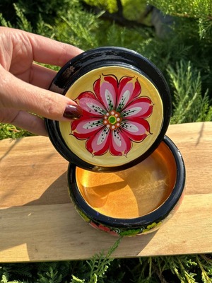 ペトリキウカ塗り　木製ジュエリーボックス（ホメンコ作）ウクライナ製