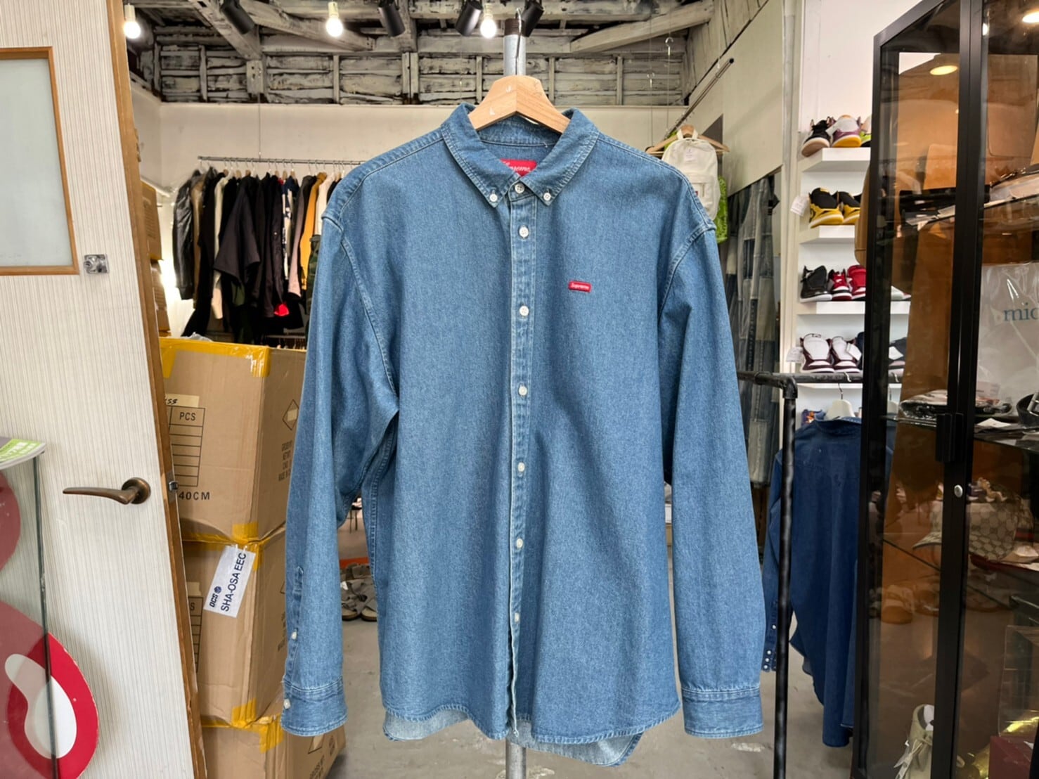 Supreme SMALL BOX LOGO SHIRT DENIM LARGE 88757 | BRAND BUYERS OSAKA