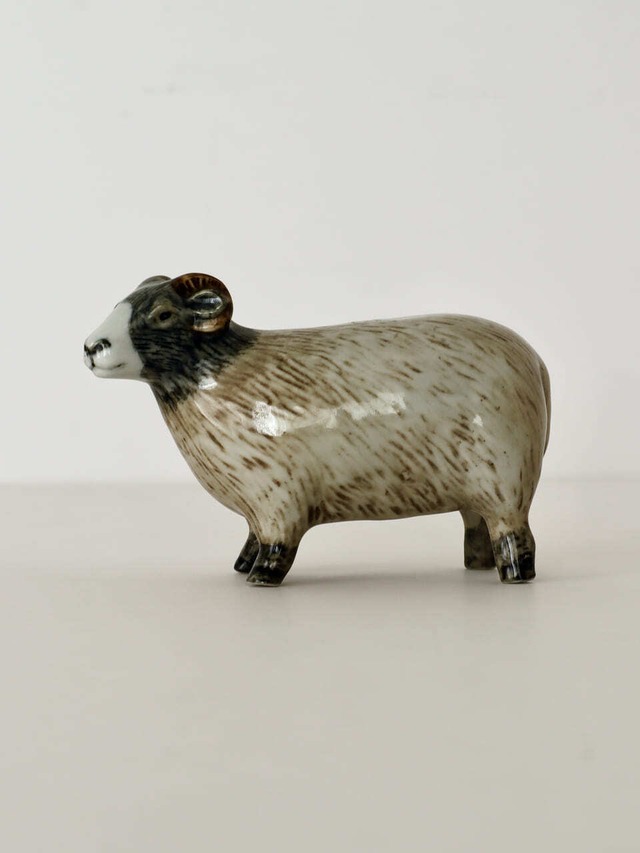 羊のソルトシェーカー 2 / Salt Shaker Sheep 2