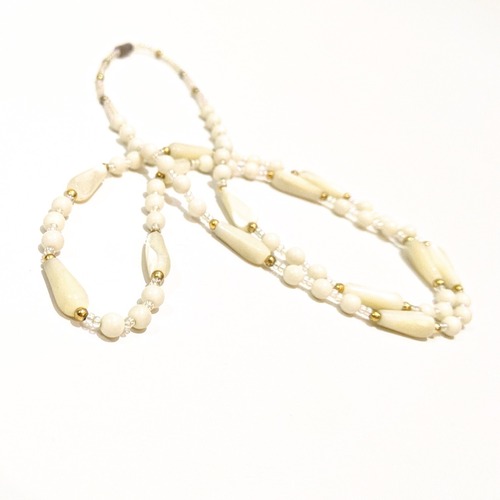 70s necklace white-combination